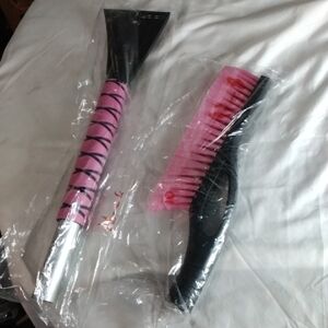 Pink and Black Car Ice Scraper and Brush Set